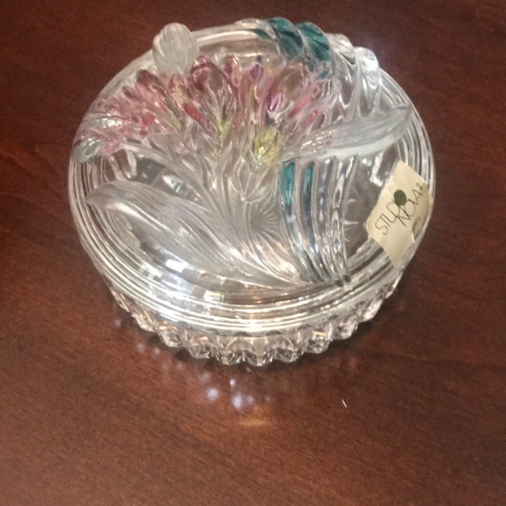 Studio Nova crystal jewelry/keepsake/trinket box with pink iris cover
